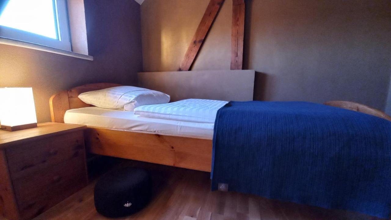 Triskele Haus - Oekologisches Gaestehaus Der Heilstaette Strelitz นอยชเตรลิทซ์ ภายนอก รูปภาพ